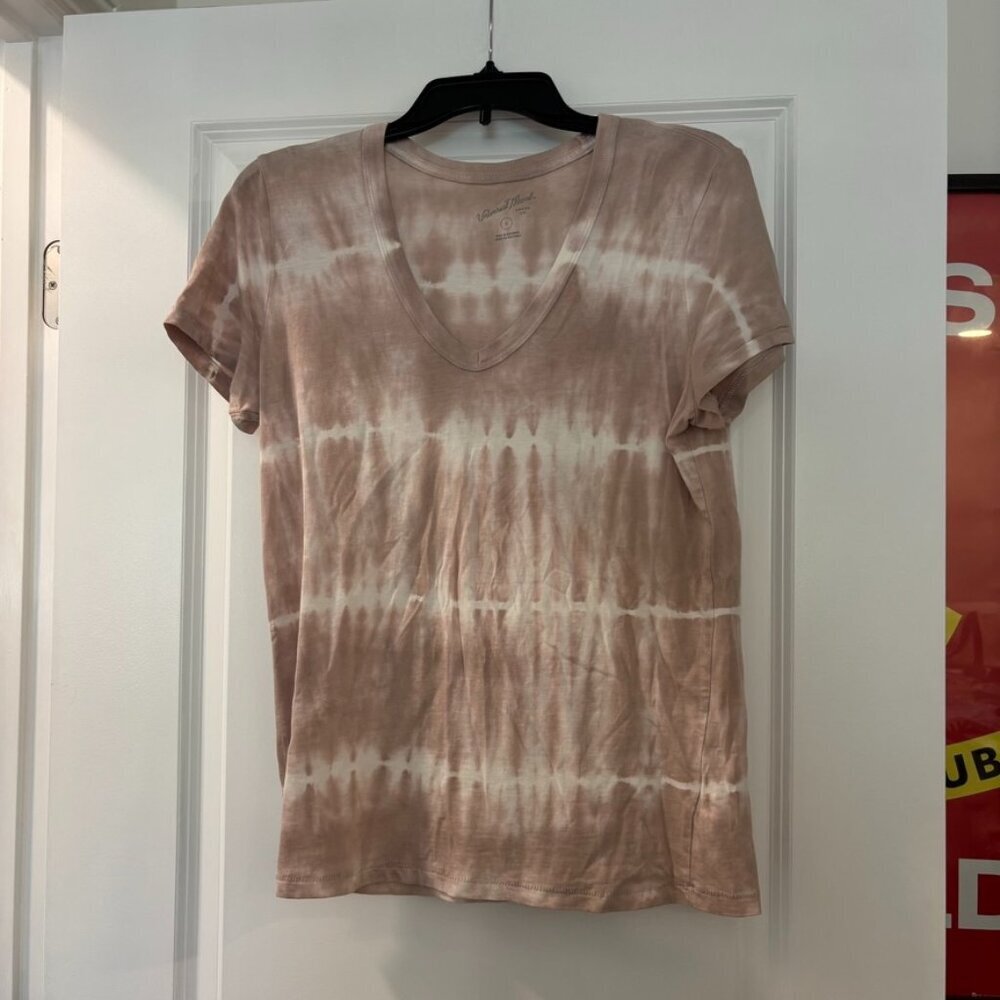 Universal Thread Tan and White Tie Dye V Neck T Shirt - Picture 1 of 6